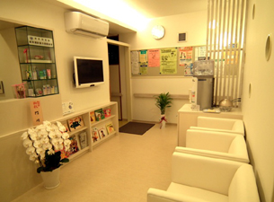 ���邭�����ȕ��͋C�̑ҍ����Ǝ�t